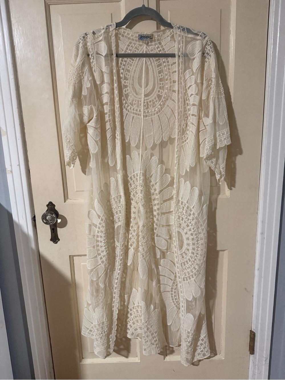 Rebellion Lace Kimono Duster in Creamy White